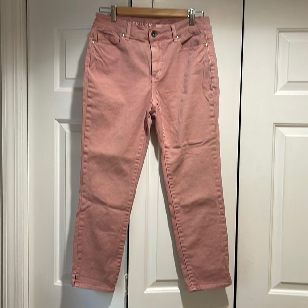 Dkny distressed pink jeans ankle cropped